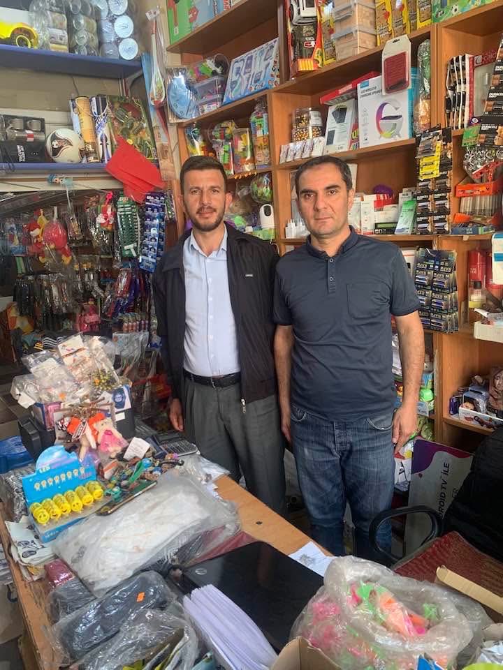 HÜDA PAR teşkilatı olarak , “19 Ekim muhtarlar günü “ nedeniyle Sason muhtar Derneği Başkanı Muhsin Suna’yı ziyaret ettik. Sasonda hizmet eden bütün muhtarlarımızı kutluyorum. 
HÜDA PAR olarak, Muhtarlarımız için maaş, emeklilik ve özlük haklarının düzenlenmesini Talep ediyoruz.