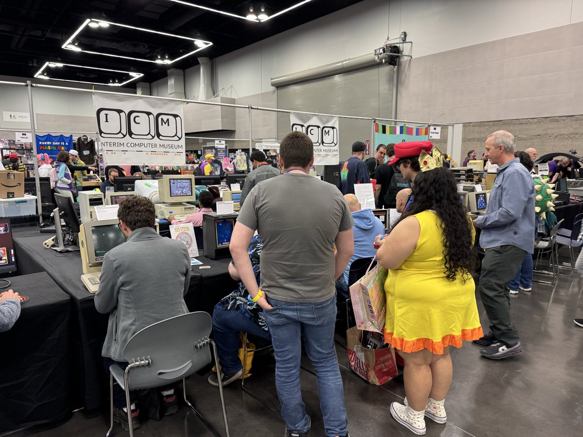 sdf_pubnix's tweet image. Today is the last day of #prge come see our booth in hall E until 5pm today! 

icm.museum 

#vintagecomputing #retrocomputing #gaming #retrogaming #portland