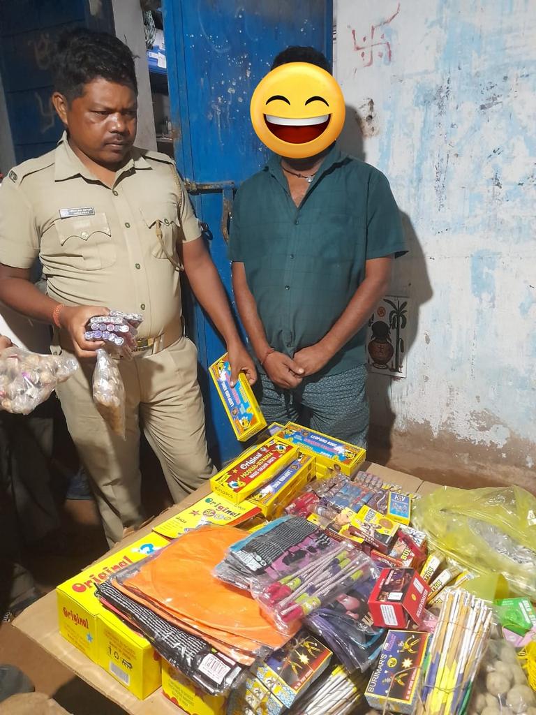 Under the special drive against Illegal FireCracker #OperationAgni Sukinda PS has conducted a raid at local market and seized different kinds of sparkling crackers. PS Case No. 263/25 has been registered &amp; notice has been served to the accused person.