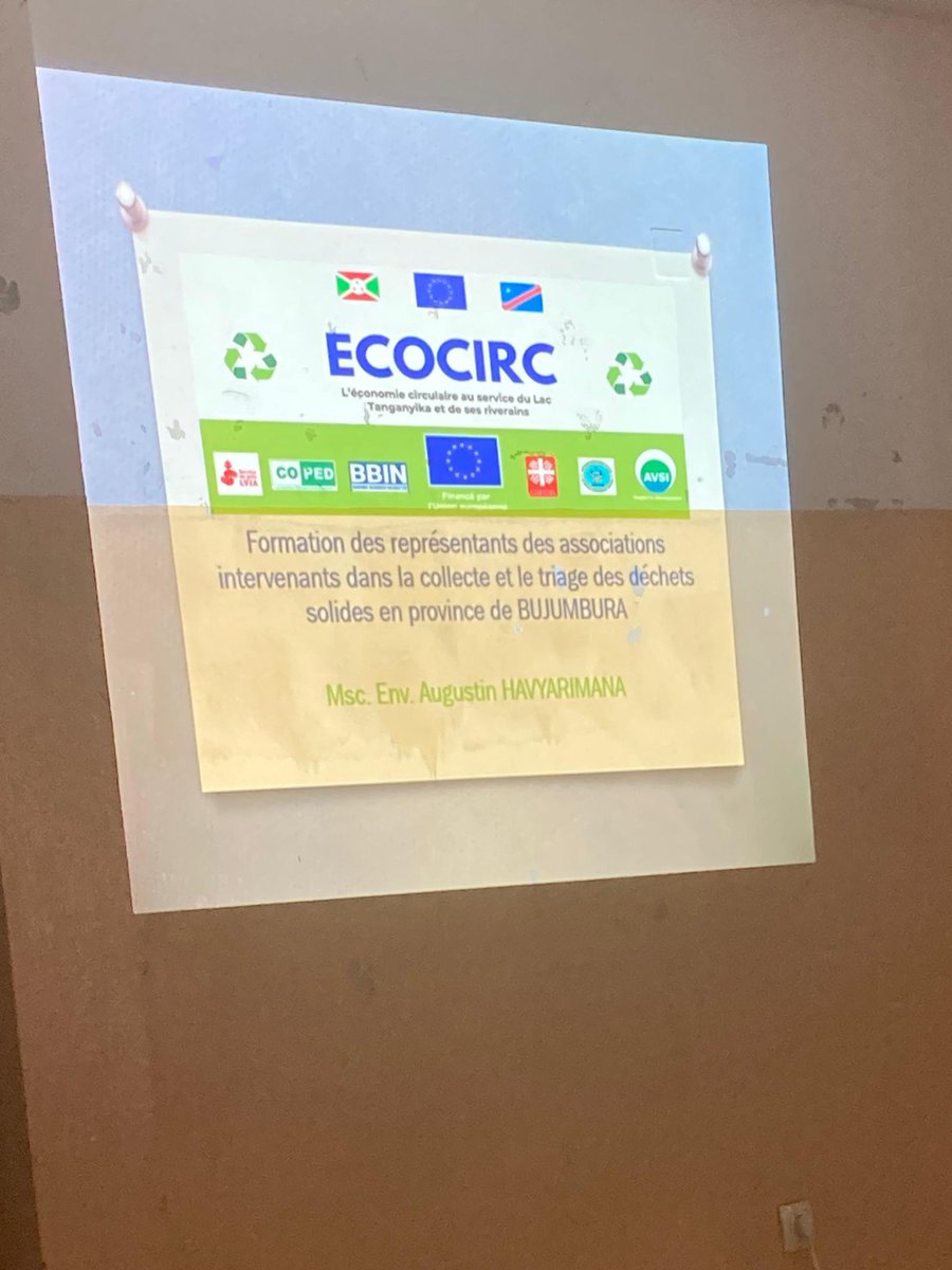EnvironmentUb's tweet image. Projet #ECOCIRC

Participation active (équipe opérationnelle) à la formation des formateurs sur la gestion durable des déchets solides ♻️, organisée par #COPED (14-15/10/25).
Une belle opportunité pour contribuer à la promotion de la gestion durable des déchets au Bdi 🌿💪.