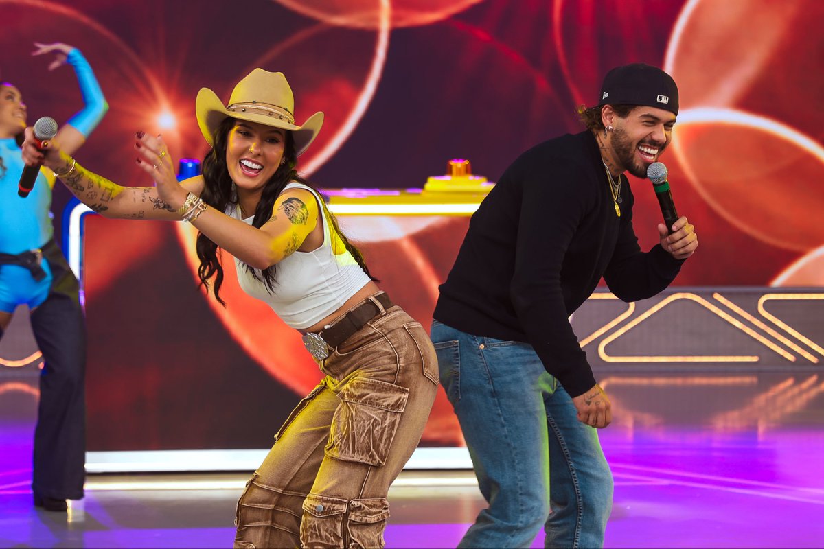 zefelipecantor's tweet image. Quem tá de 👀 no @Domingo_Legal ?