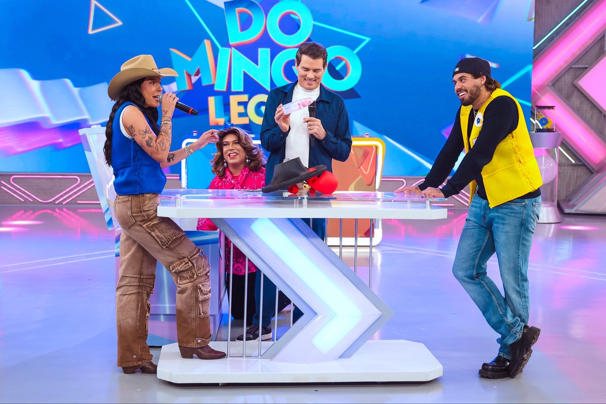 zefelipecantor's tweet image. Quem tá de 👀 no @Domingo_Legal ?