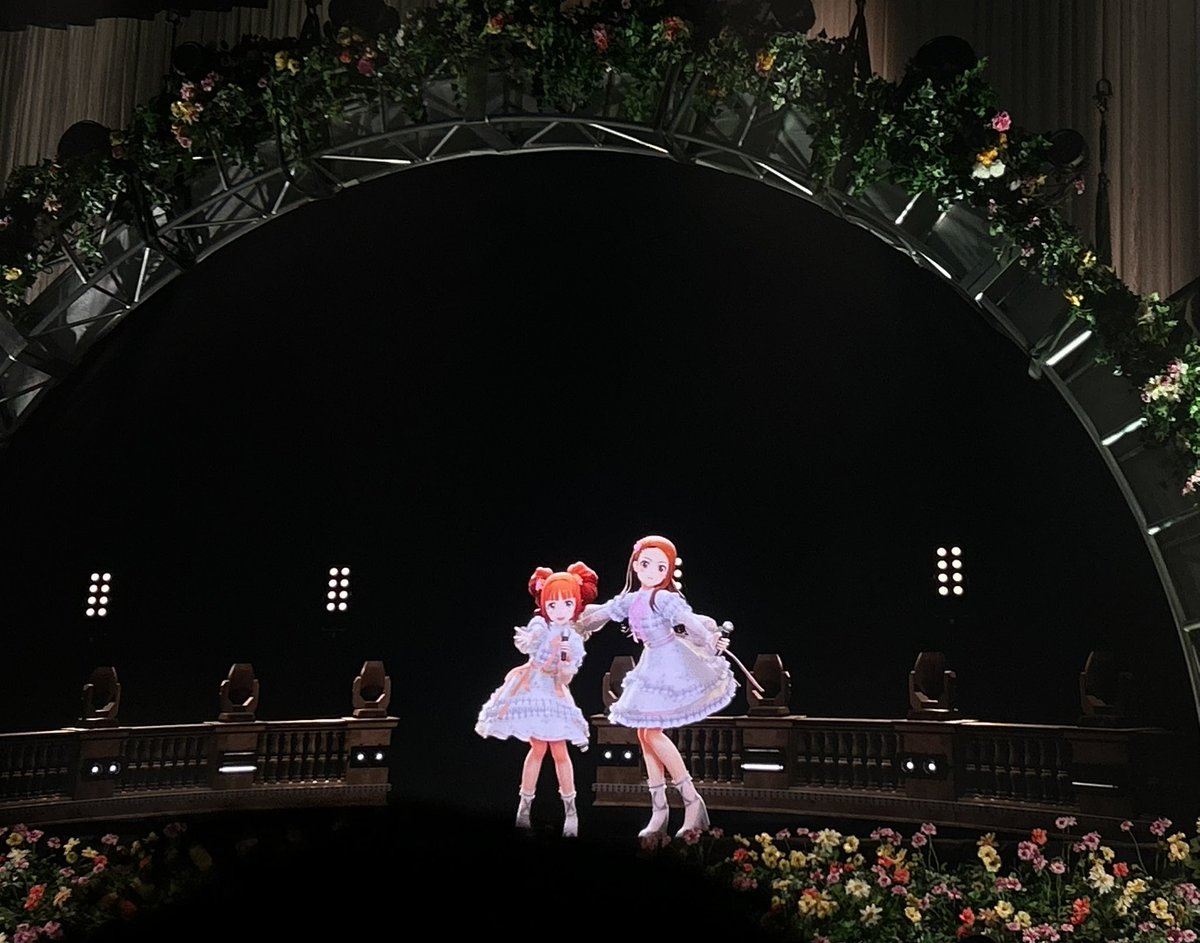 初めて参加できた765ASのツインライブがこのやよいおりの公演で本当によかった
2公演目でもう泣きすぎてぼろぼろだったのに3公演目でぺしょぺしょにされました
765プロのプロデューサーとして今という時を生きていられて本当によかった
#やよいいおり_ひゃくねんさきも
#やよいいおり_きみとおはなし