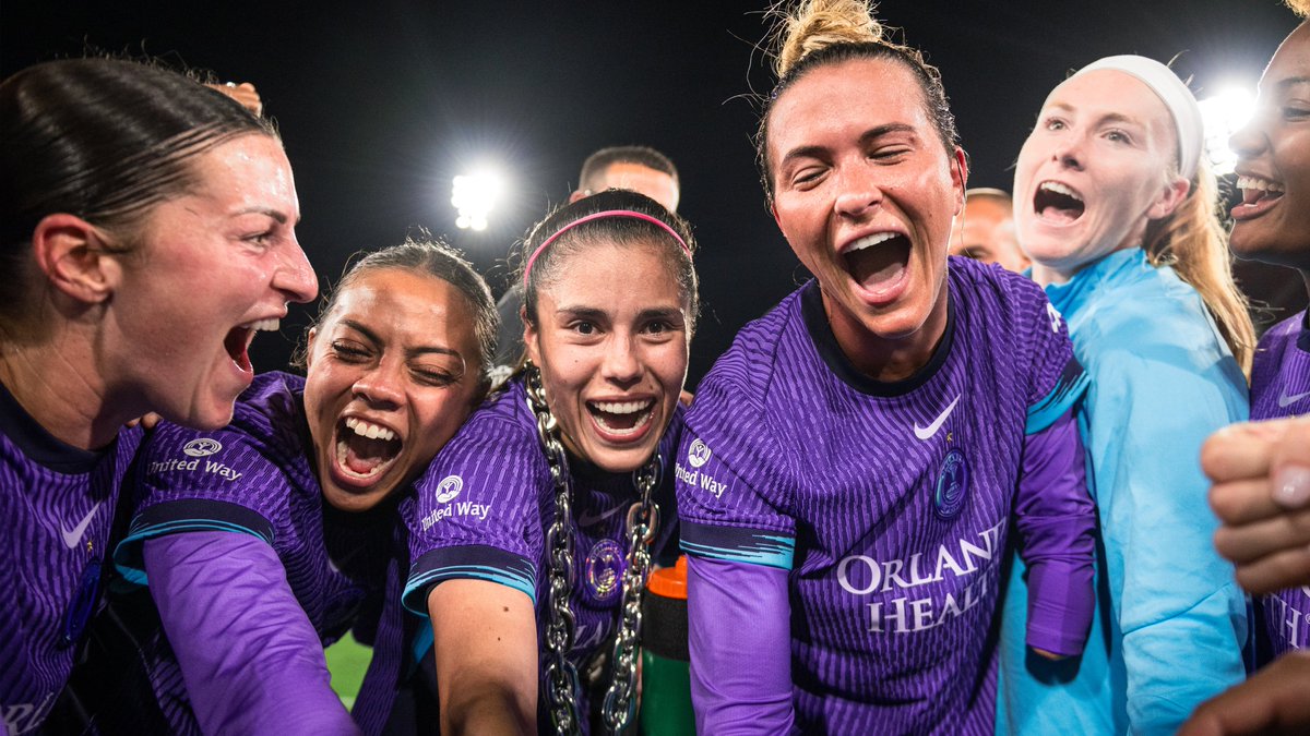 ORLPride's tweet image. Feliz Cumpleaños a La Maga 🙌

Wishing you a 𝙢𝙖𝙜𝙞𝙘𝙖𝙡 day, Jacquie 🪄