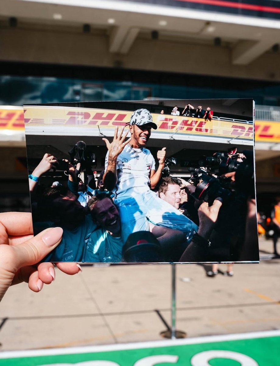 sin ⁴⁴ tweet media