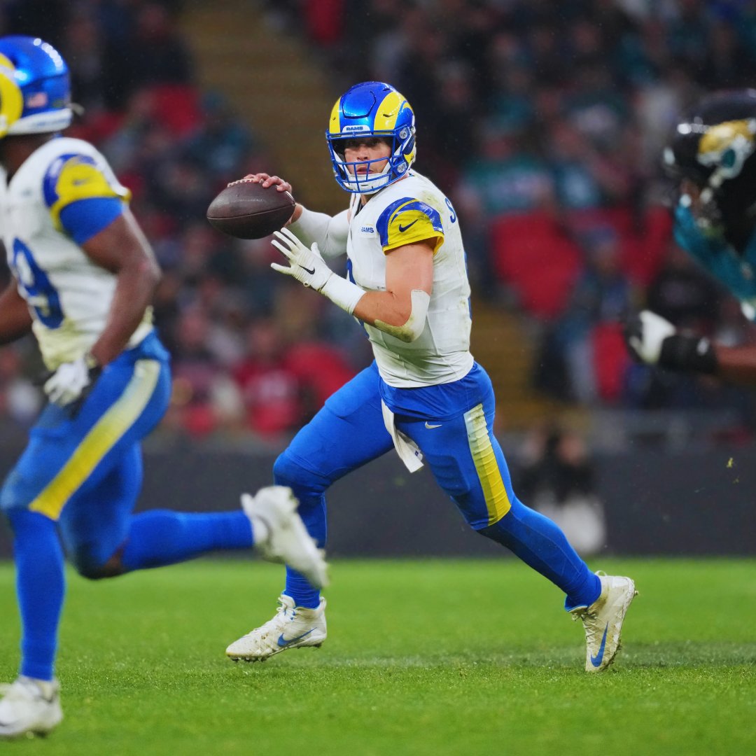 #Rams QB Matthew Stafford today vs. the Jaguars:

• 21/33
• 182 passing yards
• 5 TDs
• 0 INTs 