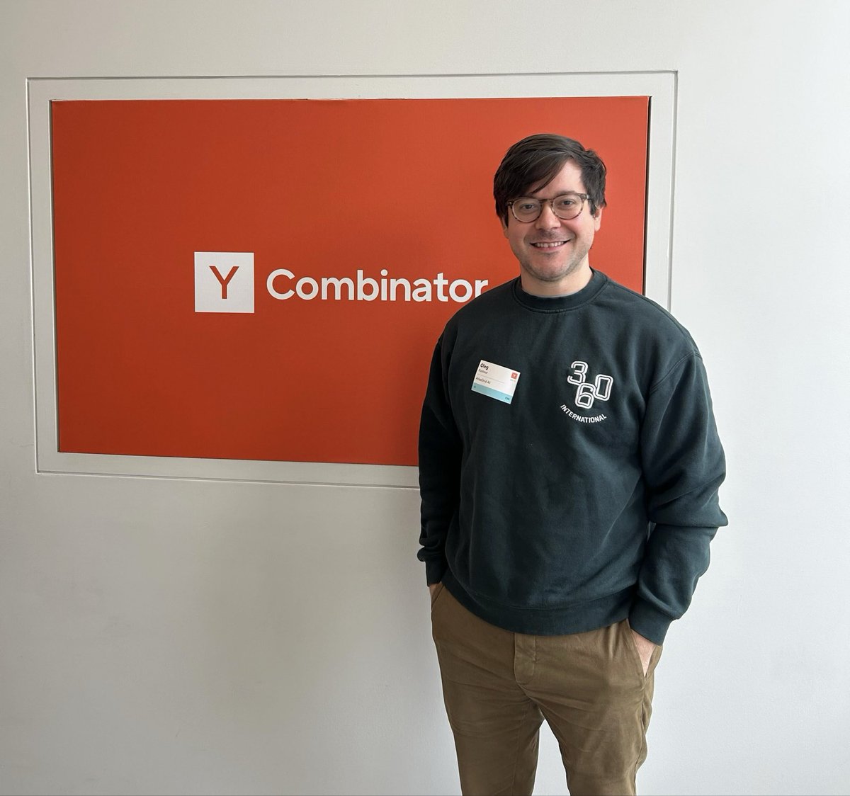 OlegKostour's tweet image. 1/ A decade ago, we started a scrappy startup in my dorm room in Waterloo
We were so low on cash that we had to ask PG to help us pay for our 1st month’s rent during YC. 3 months later, we were in Bloomberg
Now I’m back in @ycombinator a 2nd time with @AtlasGridAI (F25)