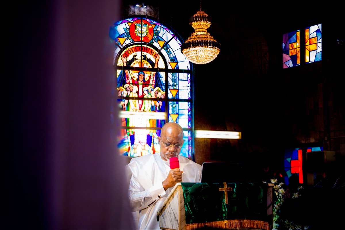 Earlier today, we joined family, friends, and well-wishers in Iperu for a thanksgiving service in honour of Sir Dr. Kessington Adebutu, CFR, as he begins the celebration of his 90th birthday.

We give thanks to Almighty God for Baba’s long life, good health, and the countless