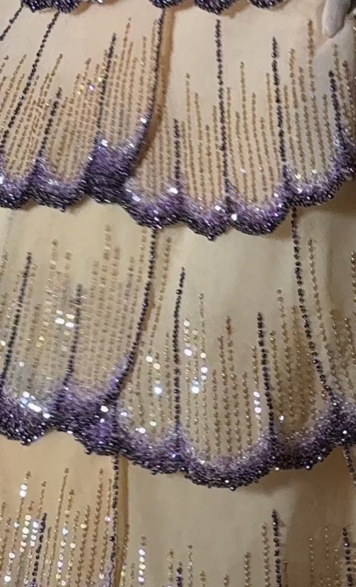 fashion_shw's tweet photo. هالفستان من مجموعة وعد العقيلي ، النظره الأول له شفت فيه فستان "جونو " الأيقوني لكريستيان ديور، من كثر مالتطريزات مُتقنه كأن الفستان مرسوم ✨ https://t.co/0phPKKGBfv