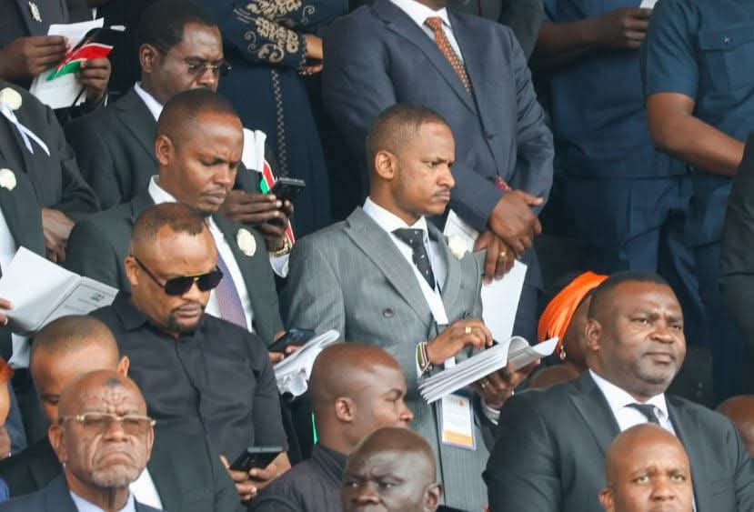 KipLecturer's tweet image. As Raila bows out, a new chapter opens, the Babu era. 
The fire hasn’t gone out; it’s only found a new bearer. The struggle continues, the voice grows louder, and the dream lives on.
Baba Orengo Sifuna 
#RejectCybercrimeBill 
#RIPRailaOdinga 
#RIPBaba
#LIVMUN