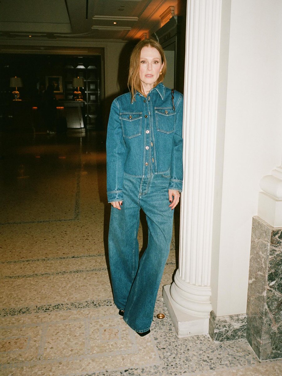 daily julianne moore (@dailyjmoore) on Twitter photo 