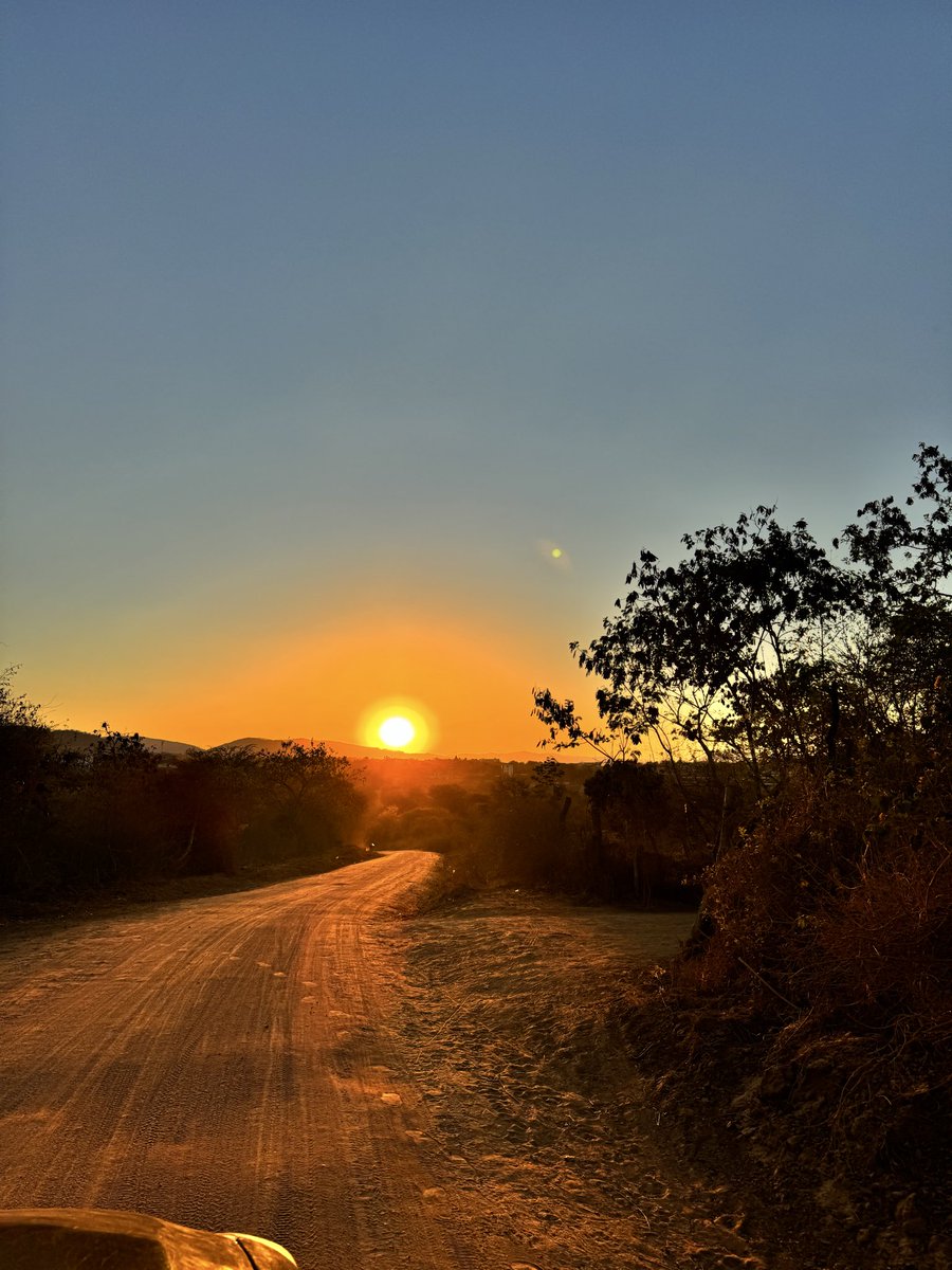 Even the sunset was beautiful today.
A gentle farewell to a life well lived.

Rest in peace, Baba.