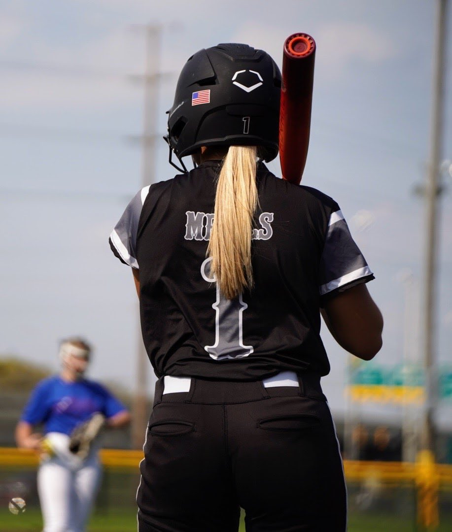 Week two got shortened by rain but still big things for these Outlaws!
.735BA 💣💣💣 11Rbi’s
<a href="/HarleyStyndl23/">Harley</a> 
.667BA 6 Runs  3RBI’s
<a href="/alongsdorf2027/">Alexis Longsdorf</a> 
.500BA 💣4Runs 5RBI’s
<a href="/HaileyYania5/">Hailey Yania</a> 
6IP 10k’s 1.10ERA 2W’s
<a href="/mariayoung2028/">Maria Young 2028</a> 
<a href="/ToledoSoftball/">Toledo Softball</a> <a href="/CoachPena_BSU/">Helen Peña</a> <a href="/ZipsSB/">Akron Zips Softball</a> <a href="/YSUSoftball/">Youngstown State Softball 🐧</a>