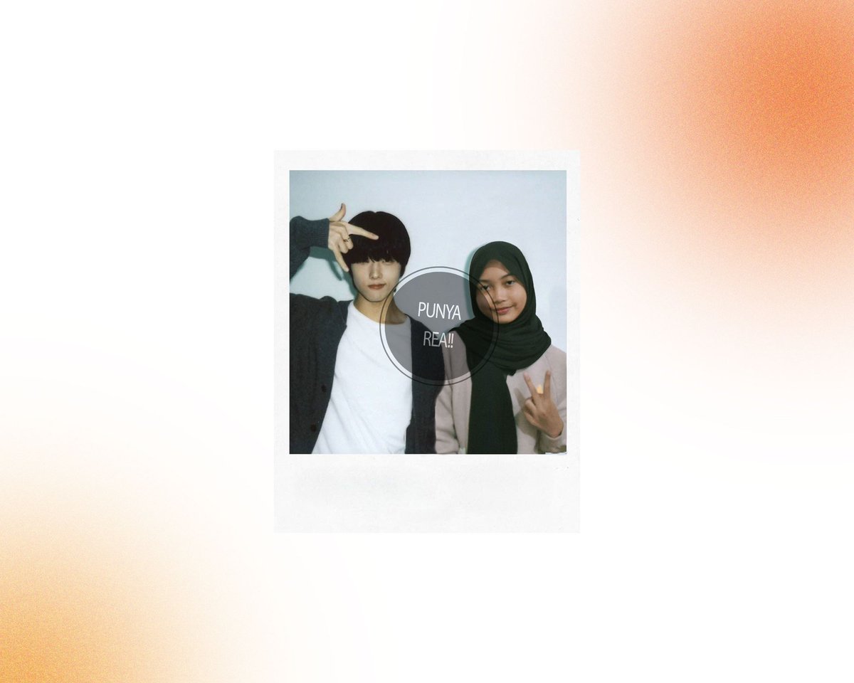 akhreaaa's tweet image. Hi guys, just wanna tell you that i have 6 commis left on the list, so might gonna open commis again for the next week!!! So... here what i can work for you :3 
1. Design magz/poster/etc
2. Remove object/id photo
3. Edit video (premiere pro)
#commis #design #freelance #wts