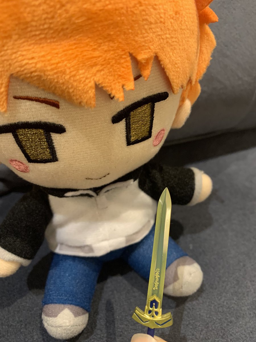 Loves showing off my tiny sword every year 
#shirouday