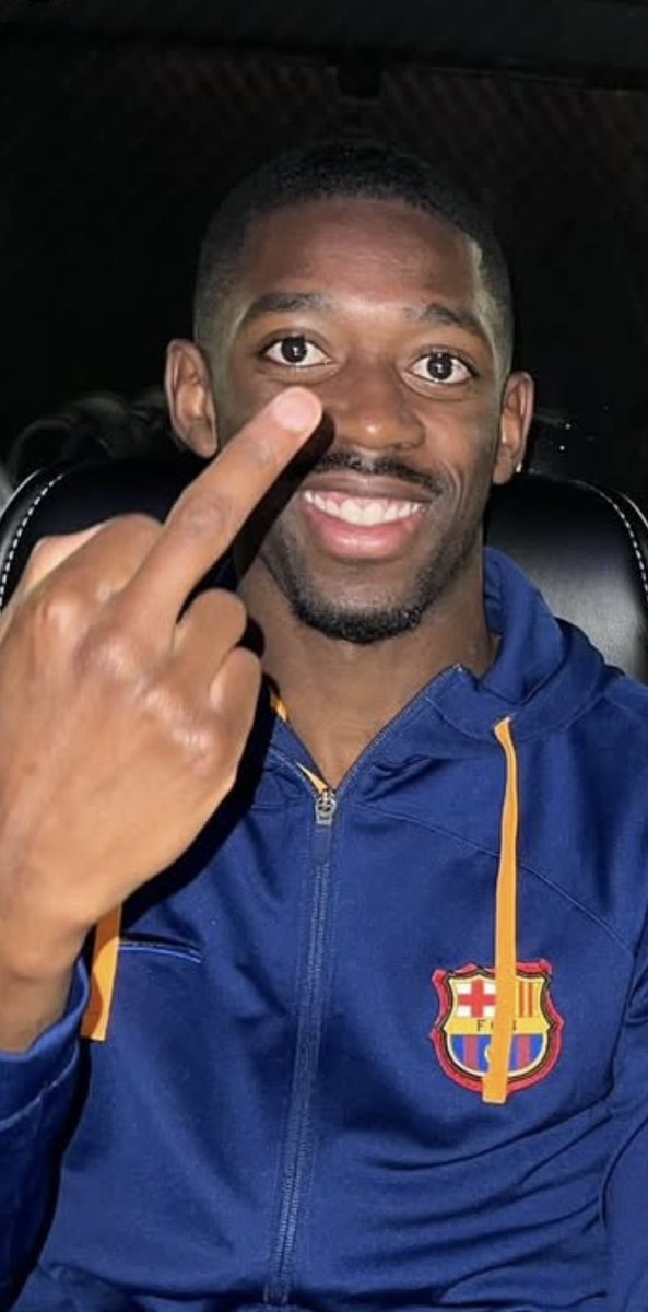 iam_dvd's tweet image. il a juste mis des screens d’une fille de 19 ans qui fait des phases de filles de 19 ans et il croit qu’on va le soutenir