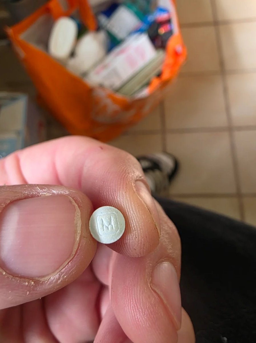 0#drugtwt Hood Pharmacy 🇺🇸🍁🌏🏥💊❄️
Need a plug? Signal group below to know more, and if don't feel confident then can leave the group.👇
signal.group/#CjQKIFn6qjnqV…