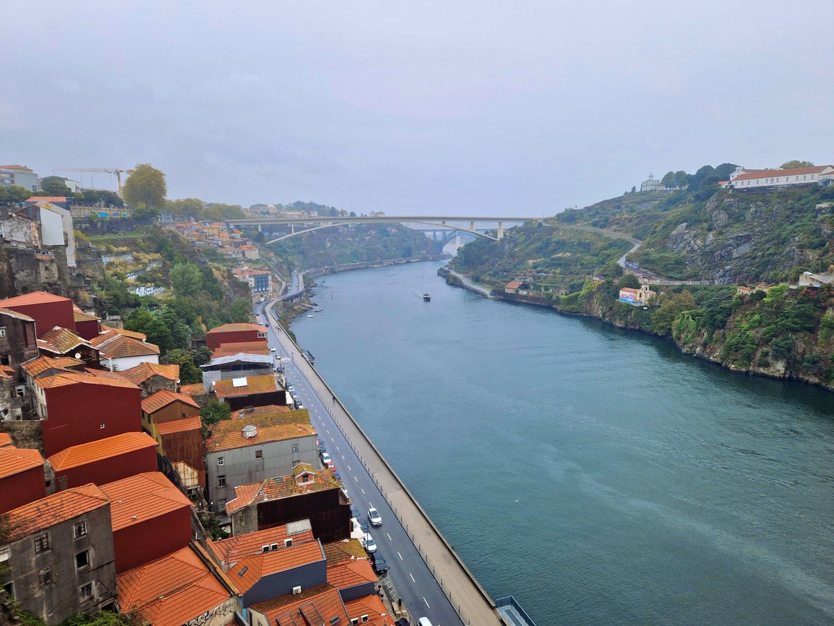 Wrapped up Adventure Weekend with a flying visit down to Porto to meet up with my dad and stepmum - it was absolutely pissing it down all day but the port and pastries helped!