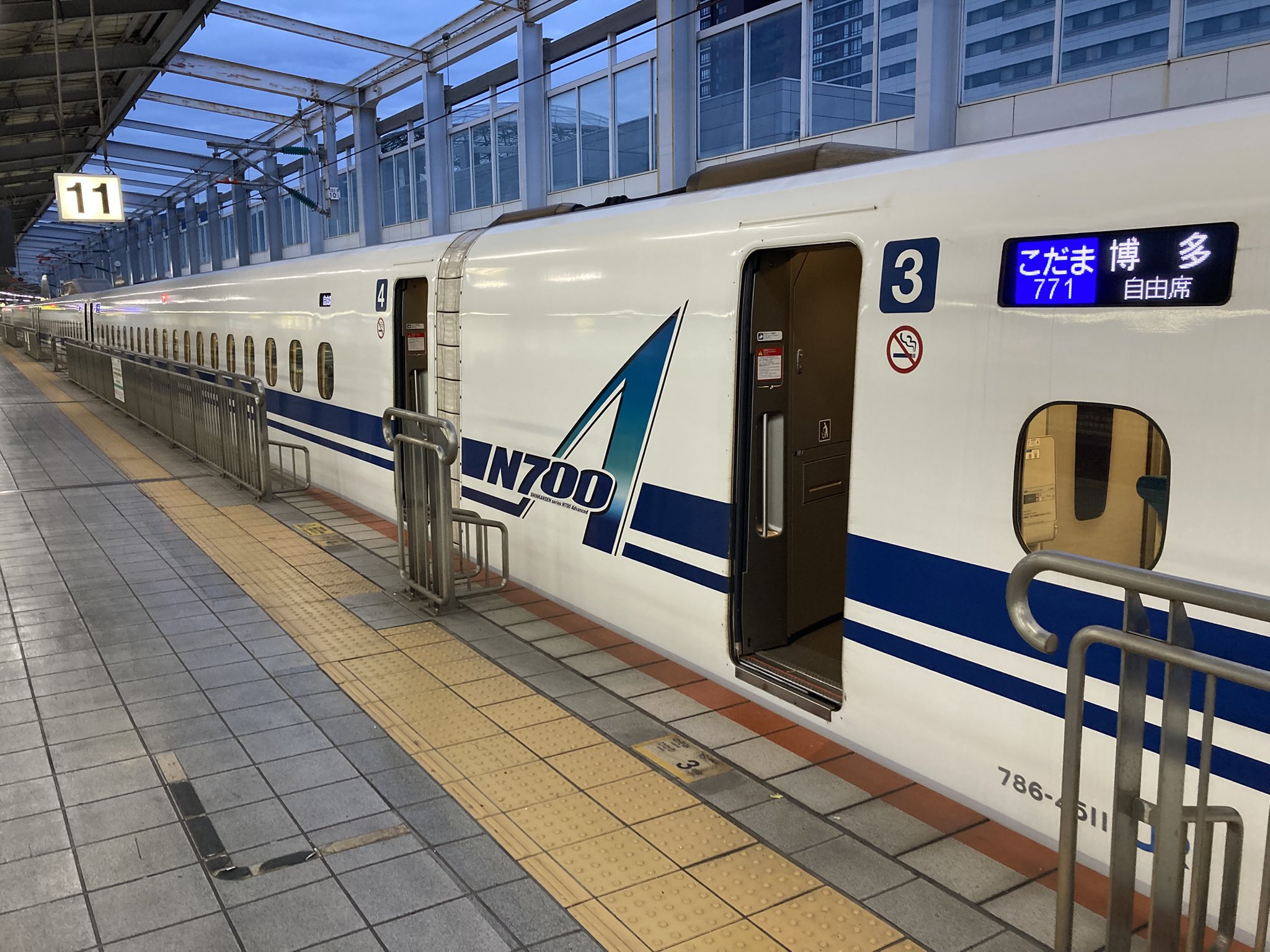 たまご タマゴ型ペンダントライト 泡オレンジ アトリエ Ansan