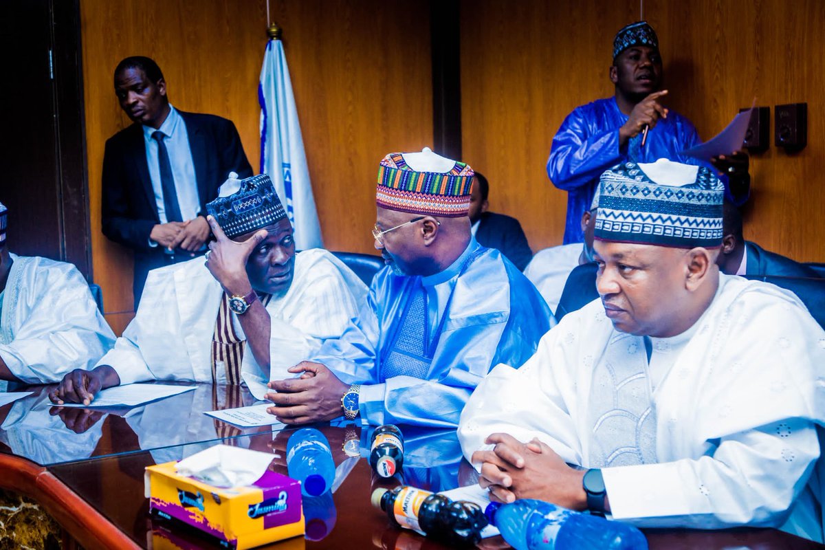 Inspection of 7 mega projects at Aminu Kano Teaching Hospital 

Hours ago, I was at the Aminu Kano Teaching Hospital (AKTH) to inspect 7 mega projects I initiated at the hospital in line with President Bola Ahmed Tinubu's Renewed Hope Agenda on healthcare delivery in the country.