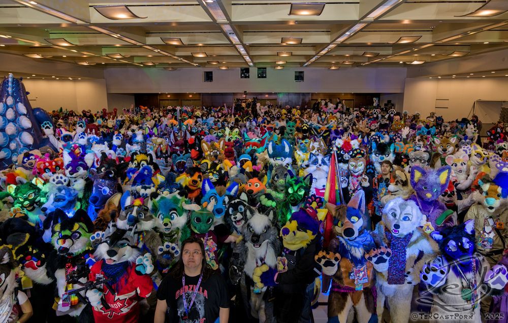 FurnalEquinox's tweet photo. Convention registration will be opening soon - check back on Wednesday, October 22nd at noon ET!

Fire up your spaceships and prepare join us for #Furnal2026!

📷 : @TekCastPork https://t.co/HTcs9DVP5y