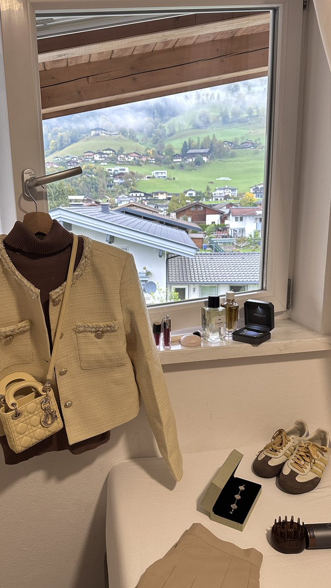 لحظة أحبّها ؛ 

تصوير الأوتفت .. 💛🍋🌟