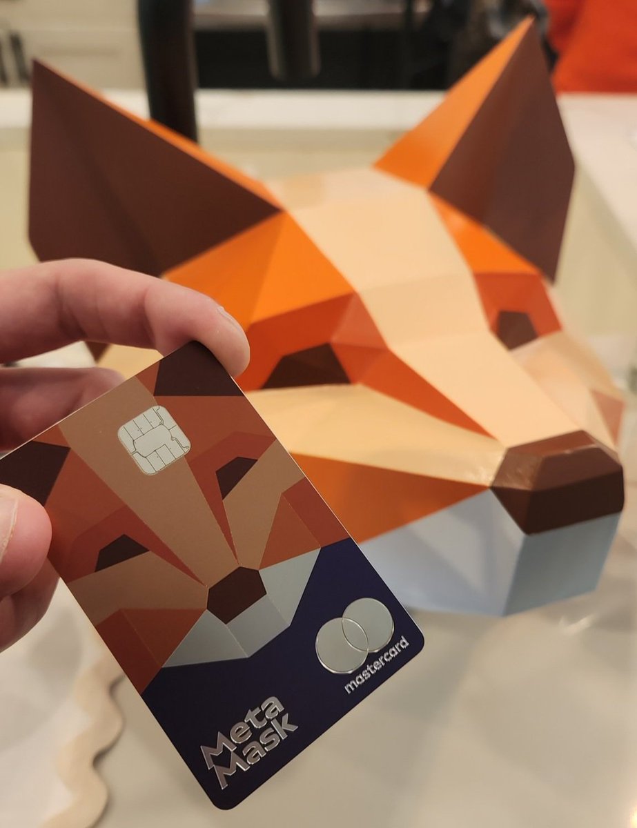 thinking about GIVING AWAY something metal..

something metal that earns crypto back from the first $1 spent..

something metal that lets you turn crypto into cash instantly..

something metal that has no fees..

something metal UNLIKE ANY OTHER CRYPTO CARD IN EXISTENCE.. 🦊
