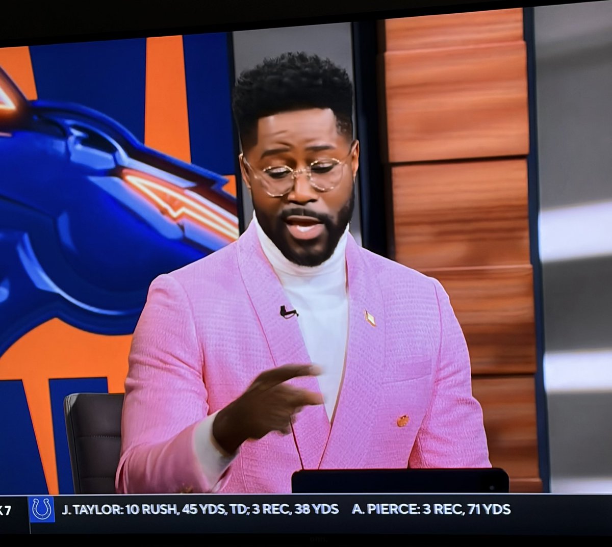 My man Nate looking like he’s giving Gotham city 24 hours to meet his demands.