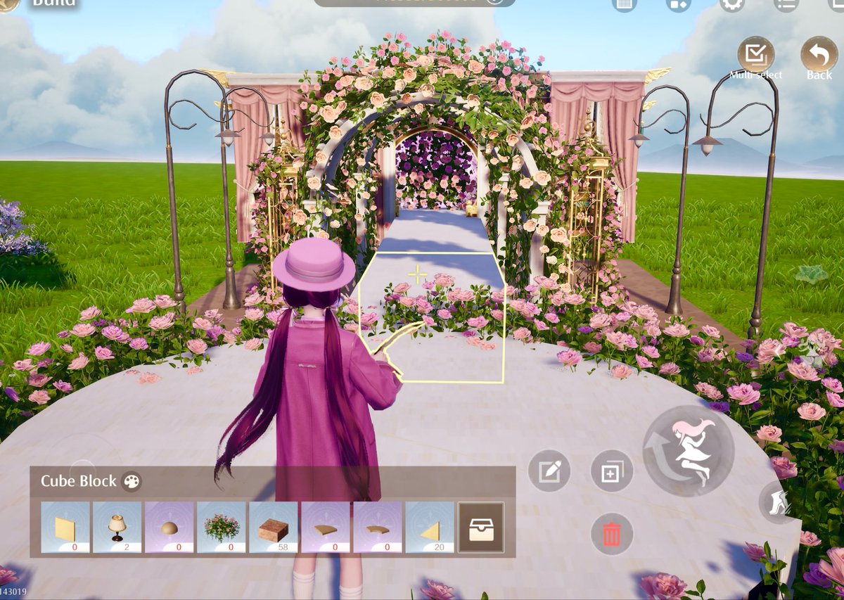 pinkangelite's tweet photo. I’ve been working on a fashion show stage!💖 Just waiting for the weekly reset to get more astralites🥲💕 https://t.co/fit13Ukgzh