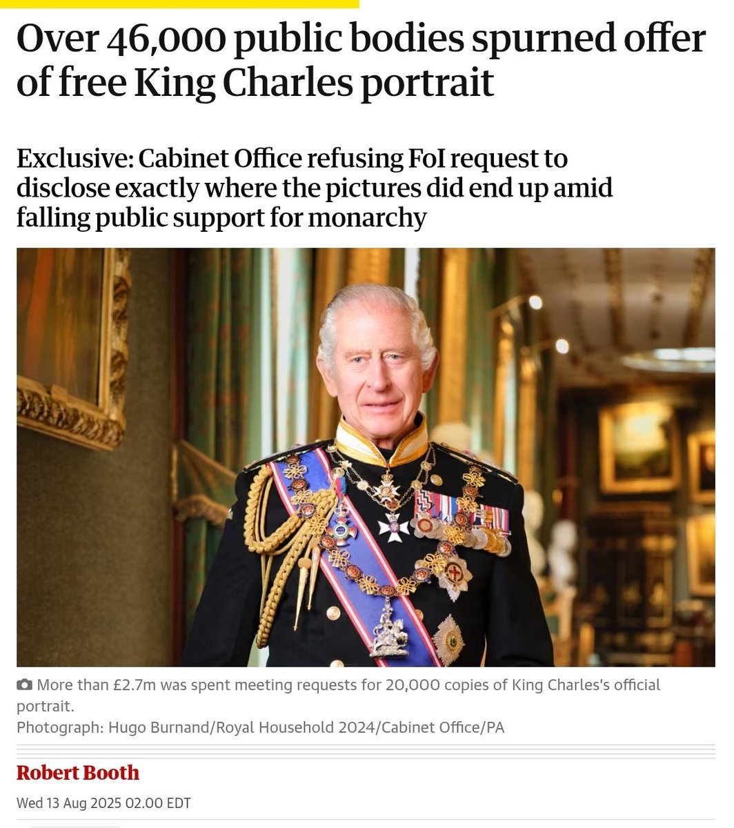 tysonluvskk's tweet photo. @Canellelabelle Another portrait to be spurned publicly. Hmmmn wonder why. No I don't. #WeakKing https://t.co/g81pQGWfeR