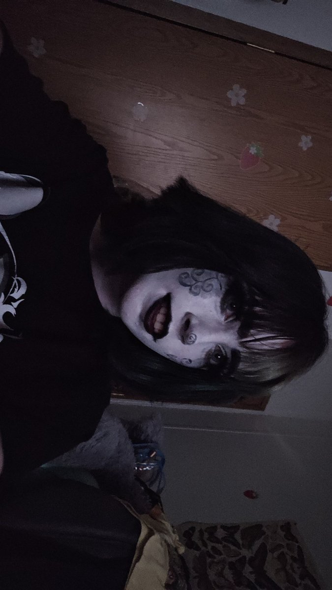 VirtualSarahh's tweet image. She doesn&apos;t even go here..