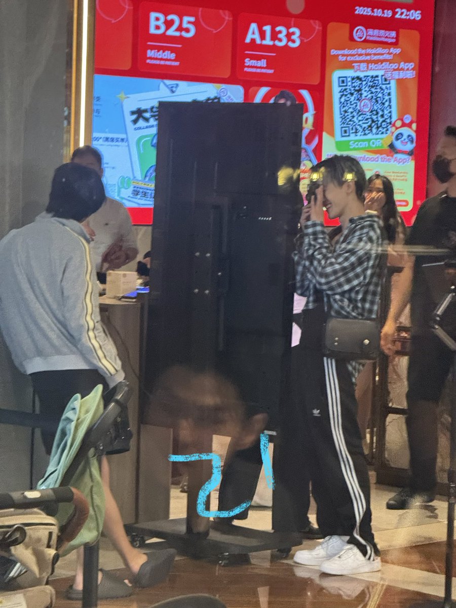 jaemin... please drop the pics you took of haechan... 😩🫠