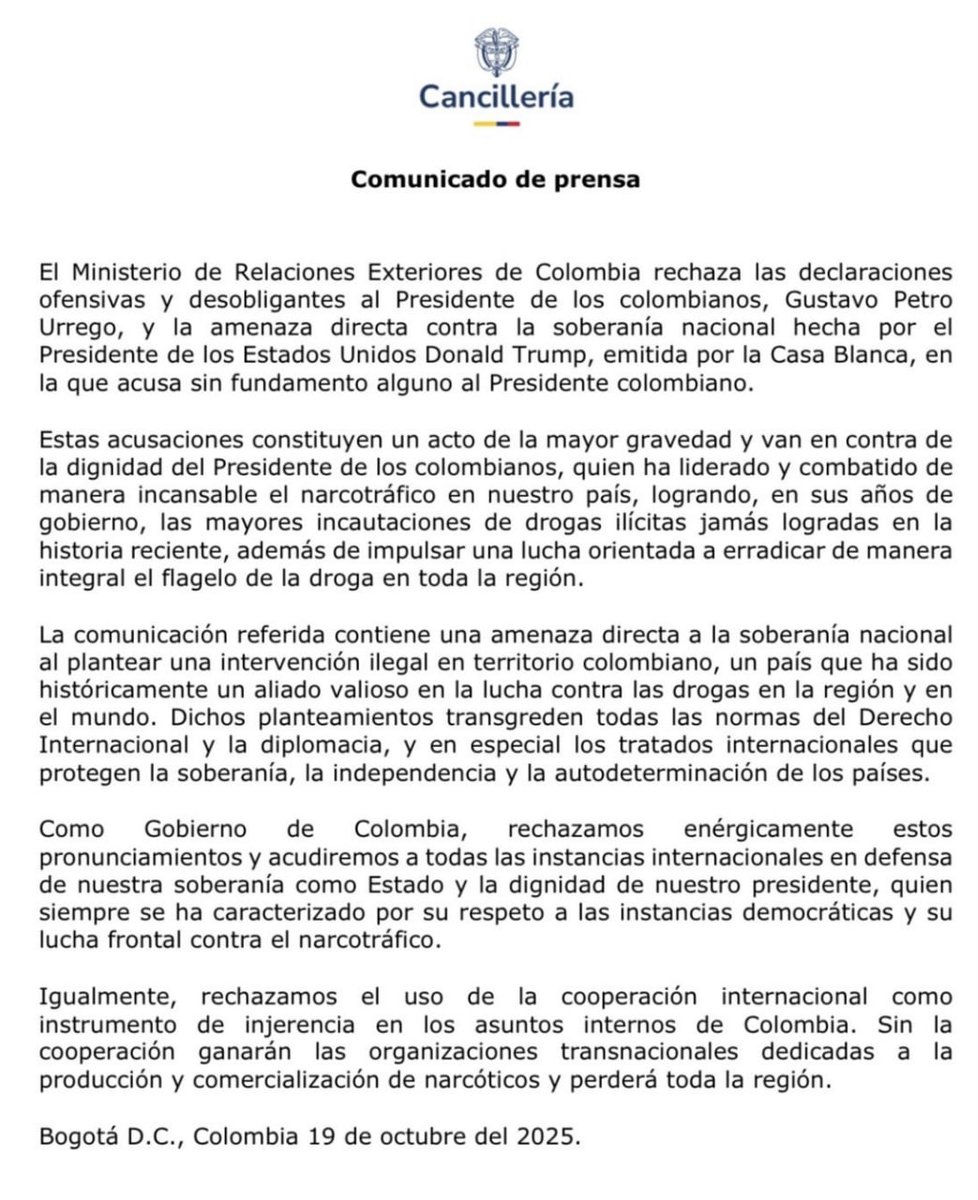🇨🇴 🚨 ULTIMO MINUTO 
La Cancillería de Colombia repudia las amenazas de Donald Trump contra el presidente Gustavo Petro, calificándolas como "ofensivas, desobligantes y una agresión directa a la soberanía nacional". Colombia no acepta calumnias ni presiones externas.