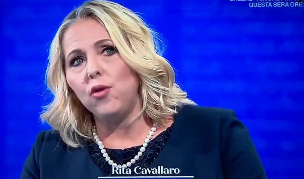 Rita_Cavallaro's tweet photo. «Un indizio è un indizio, due indizi sono una coincidenza, ma tre indizi fanno una prova». Agatha Christie #picofinstagram #journalists #journalist #journalism #Garlasco #picofthemoment #domenicain #rai1 #rai https://t.co/TZq9FeHu4i