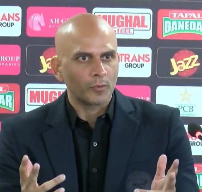 کیا آپ کو بھی کرکٹ چلانے کیلئے کسی گارڈین کی ضرورت ہے ؟ اپنے گارڈین شو کریں ۔ نہیں تو آپ کی عمر کے کلب کرکٹ چلانے والوں کیلئے گارڈین مقرر کرنے کی شرط کیوں رکھی ہے ؟ 
<a href="/TheRealPCBMedia/">PCB Media</a> <a href="/TheRealPCB/">Pakistan Cricket</a> <a href="/MohsinnaqviC42/">Mohsin Naqvi</a> <a href="/AbdurRoufKhan6/">Abdur Rouf Khan</a> <a href="/_FaridKhan/">Farid Khan</a> <a href="/Shoaib_Jatt/">Shoaib Jatt</a> <a href="/shakilsh58/">Shakil Shaikh</a> <a href="/SYahyaHussaini/">Syed Yahya Hussaini</a>