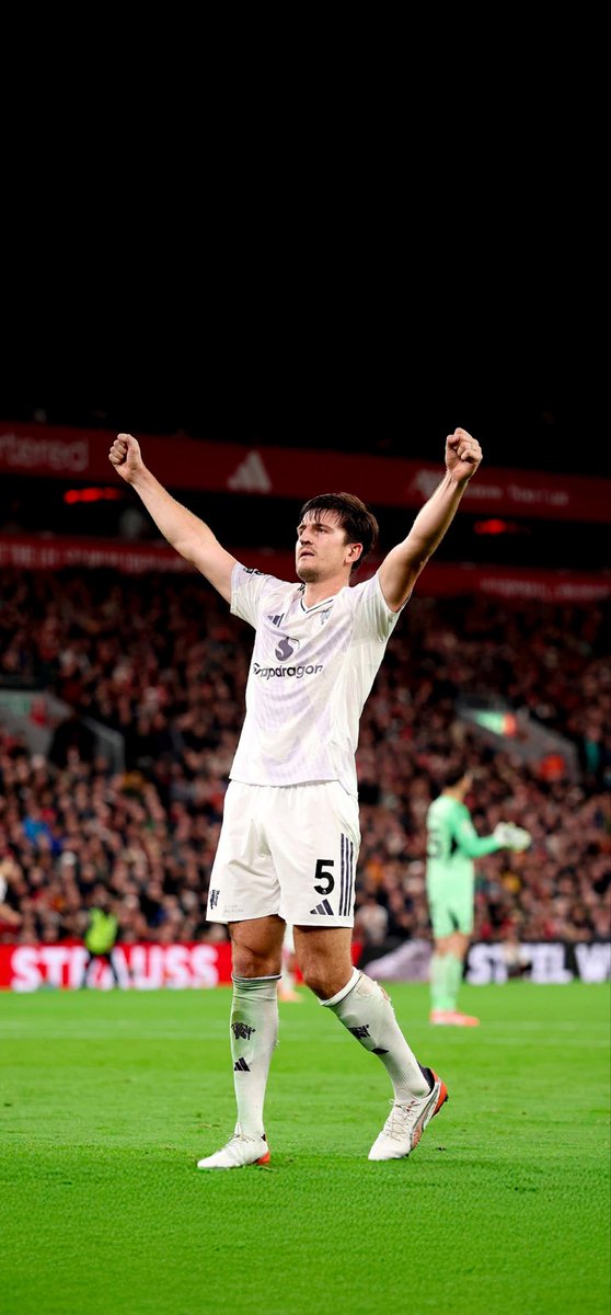 mufc_ml's tweet photo. ان كويناك اعتبرها مزحةٍ لك منّا
وان نويت اتكرر اللعبه يجيك زياده 

الشياطين الحمر مروا من هنا يا وضيع انجلترا 🔒 https://t.co/Blo3EHzDpv