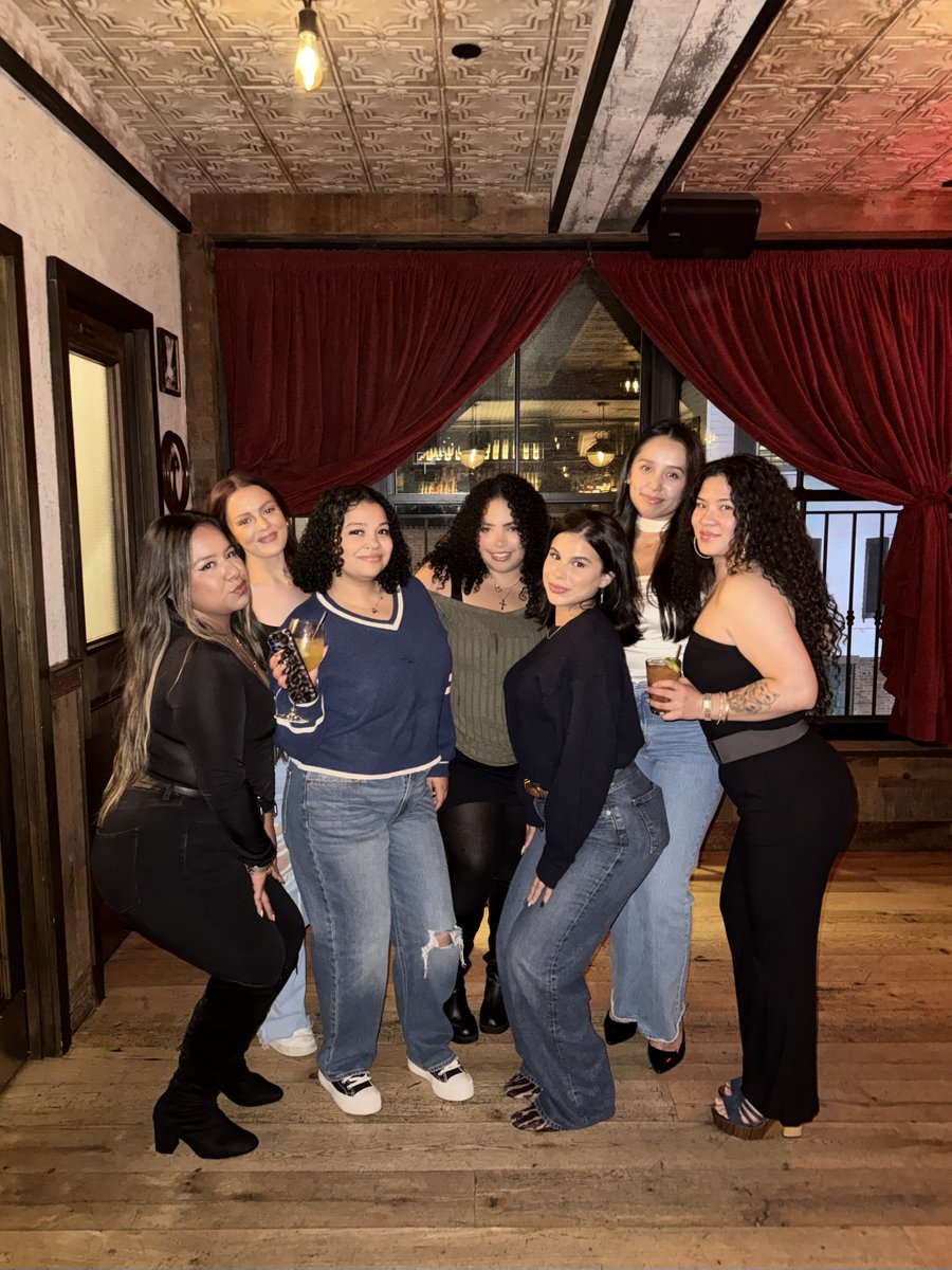 _mikachu98's tweet image. Drinks were certainly had last night but definitely not without my girls! 🫶🏼
@gracewoska @juliaaaraeee @stefvnni @alysd99 @alleycabral @emmaisabella08 @helofheaven ❤️