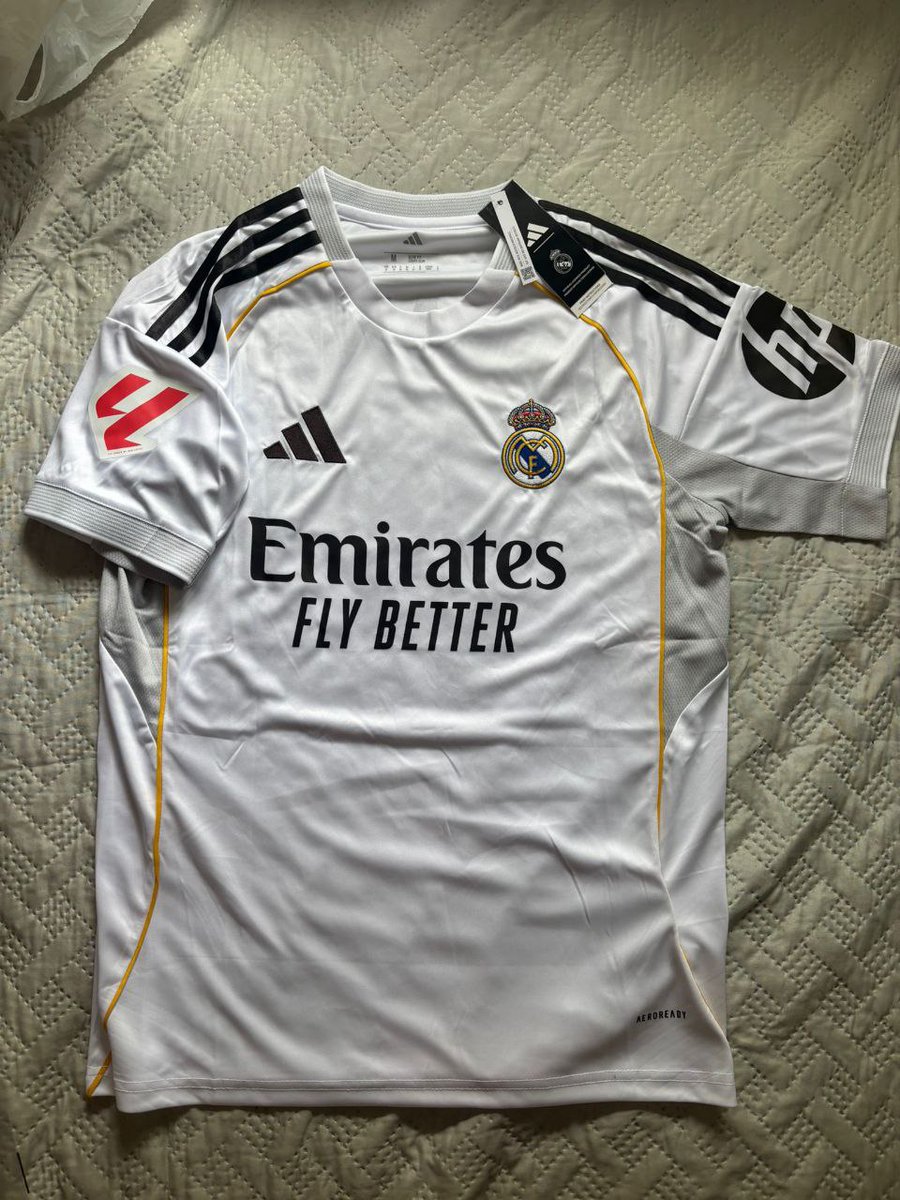 King Group Clothes tweet media