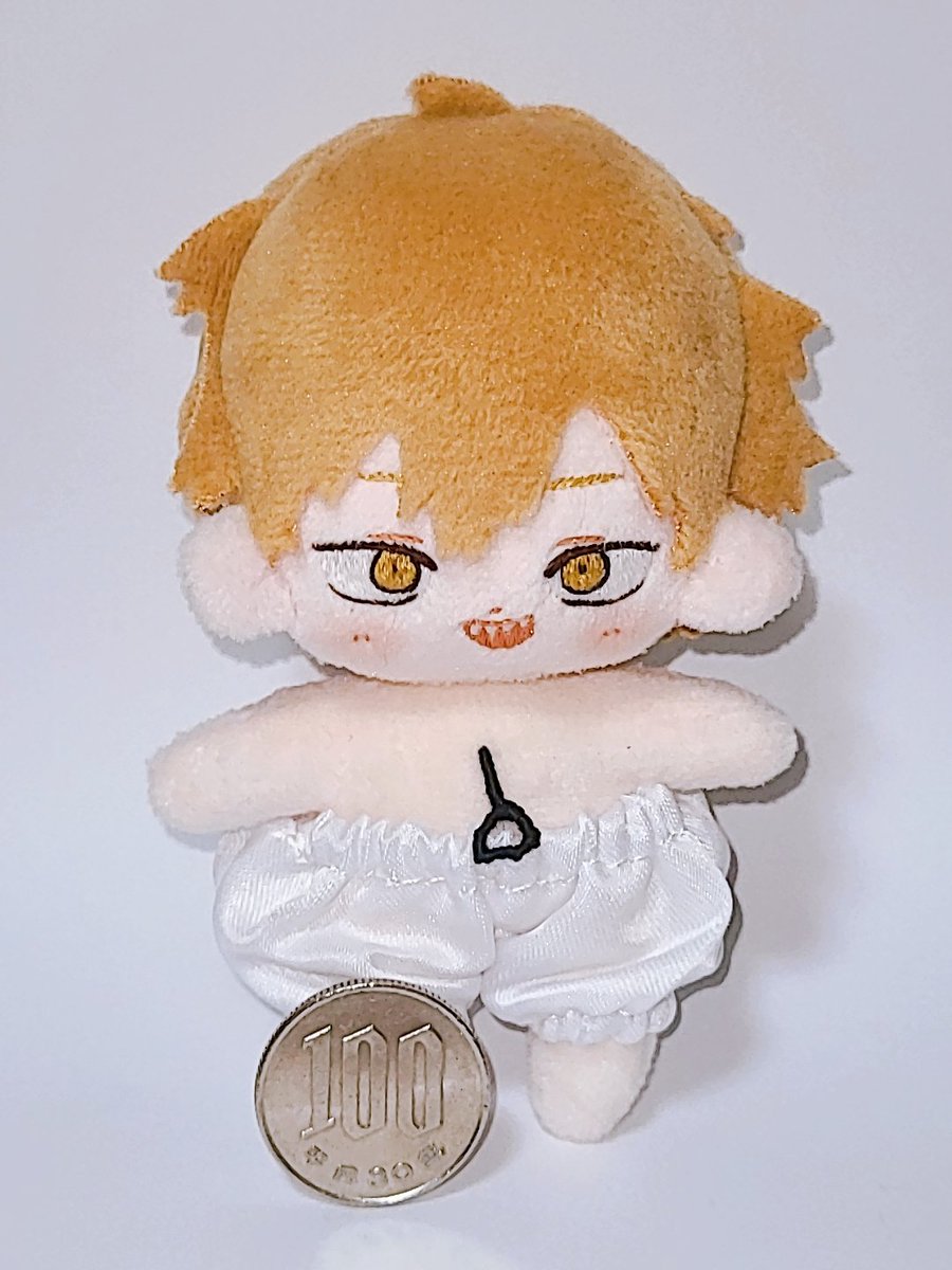「デンジくんのぬい完成しました お洋服はおいおい…100円あげるからパンツだけでも」|まろまゆのイラスト