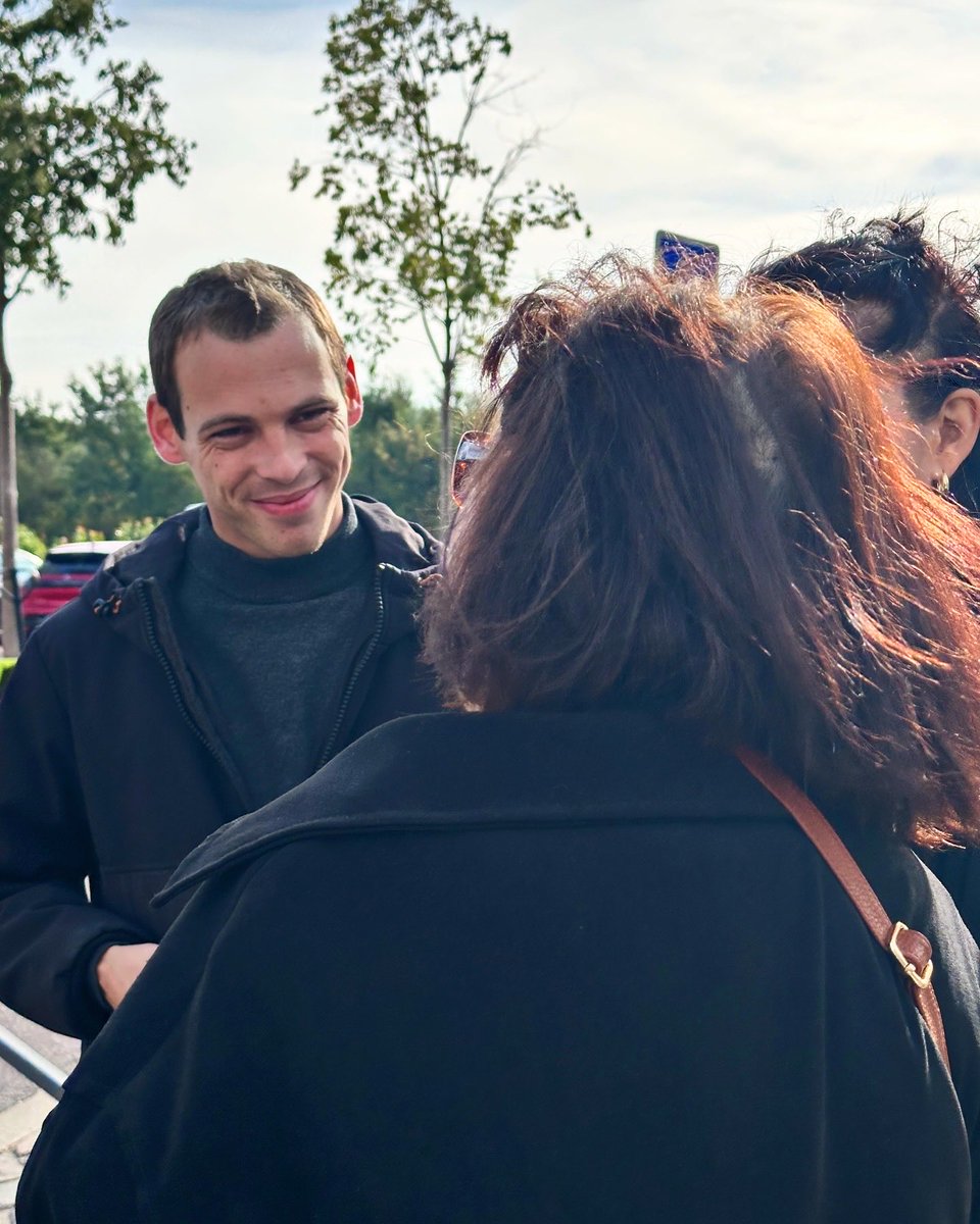 Stephanie_Vct31's tweet image. 🇫🇷Ce matin, j’étais présente sur le marché de Pinsaguel. 

✅Seul le RN propose un véritable changement de cap et la fermeté nécessaire. 

#rassemblementnational #dissolution #rn1erpartidefrance