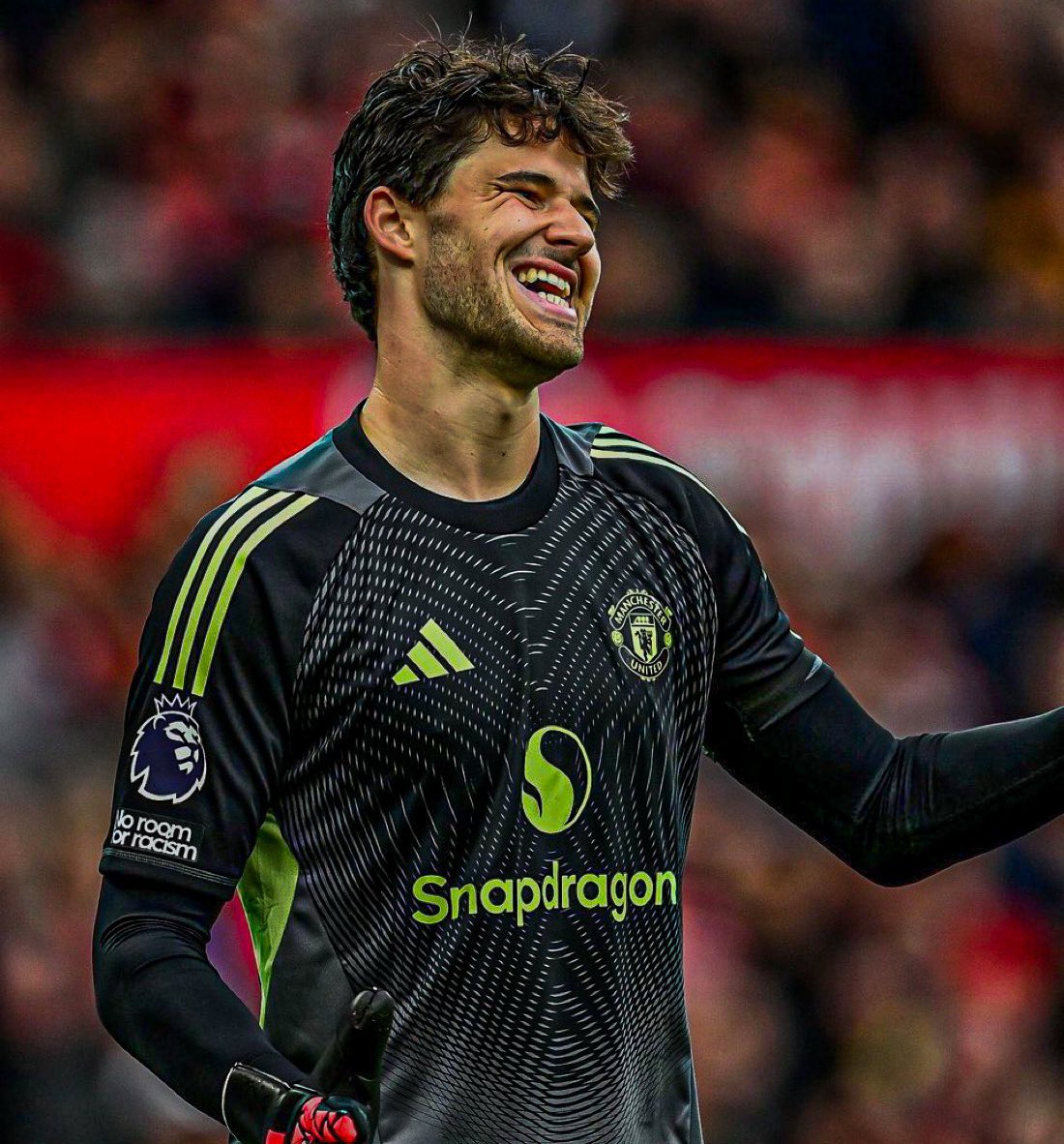 MarcoAlcaraz_'s tweet image. Senne Lammens was chosen by #mufc scouting team over the likes of Emi Martinez. What a performance, what a player and what a signing! 💫
