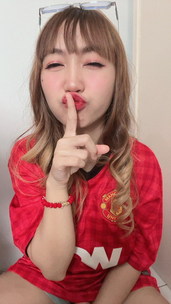 Devina tweet media