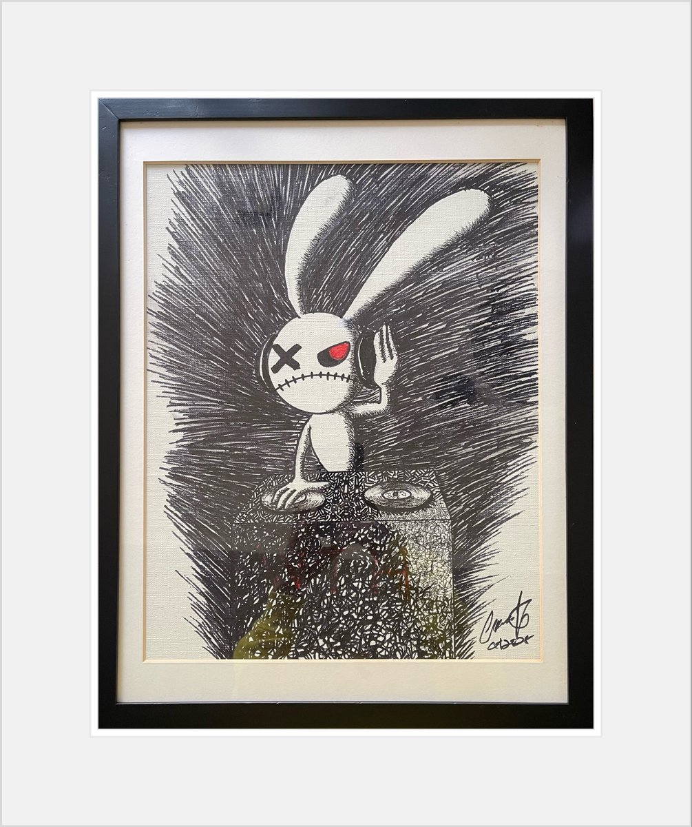 マーカーだけで久々に描いてみました‼️タイトルはMore and More Crazy‼️
マーカーの世界も今まで時々描いてたのですがもっともっとCrazyに突き詰めてみたいと思いました。今回の大阪心斎橋PARCO14Fでの展示会には沢山のアーティストが参加してて沢山の刺激を頂きました‼️
ありがとうございました‼️