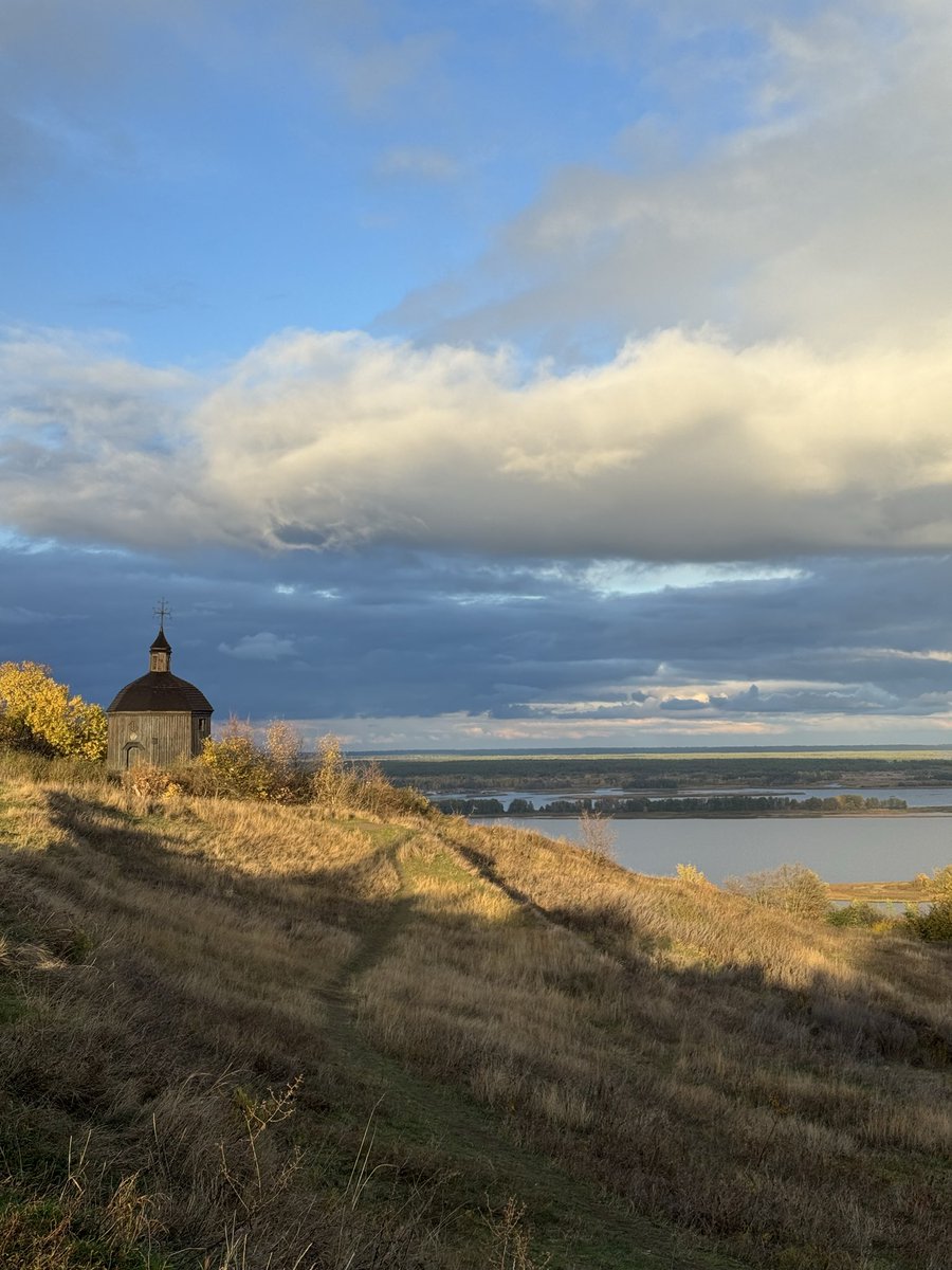 я уєв tweet media