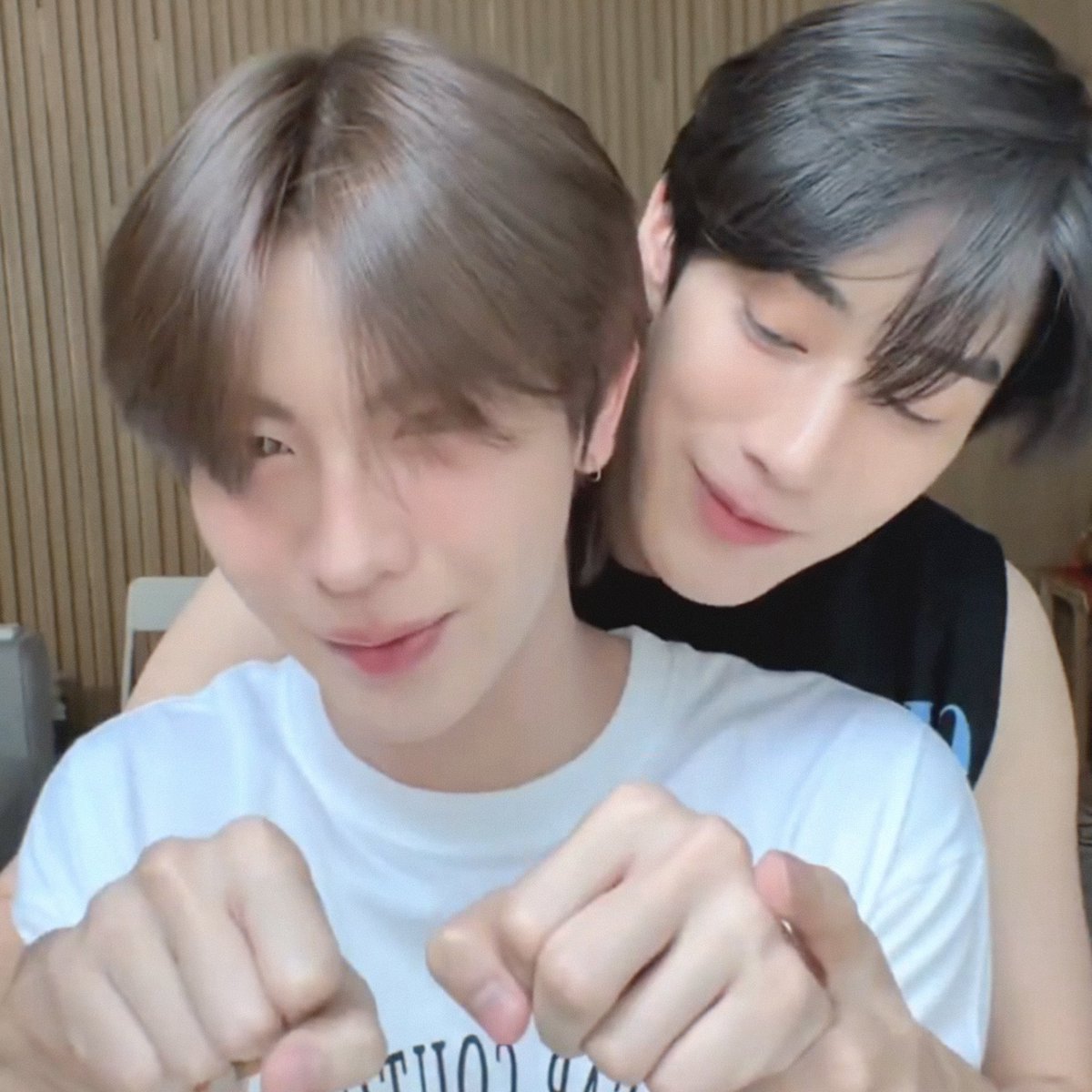 firstlovetouu's tweet photo. ก็ไม่โสดมานานแล้วนี่ https://t.co/Uk0pb5kh5F