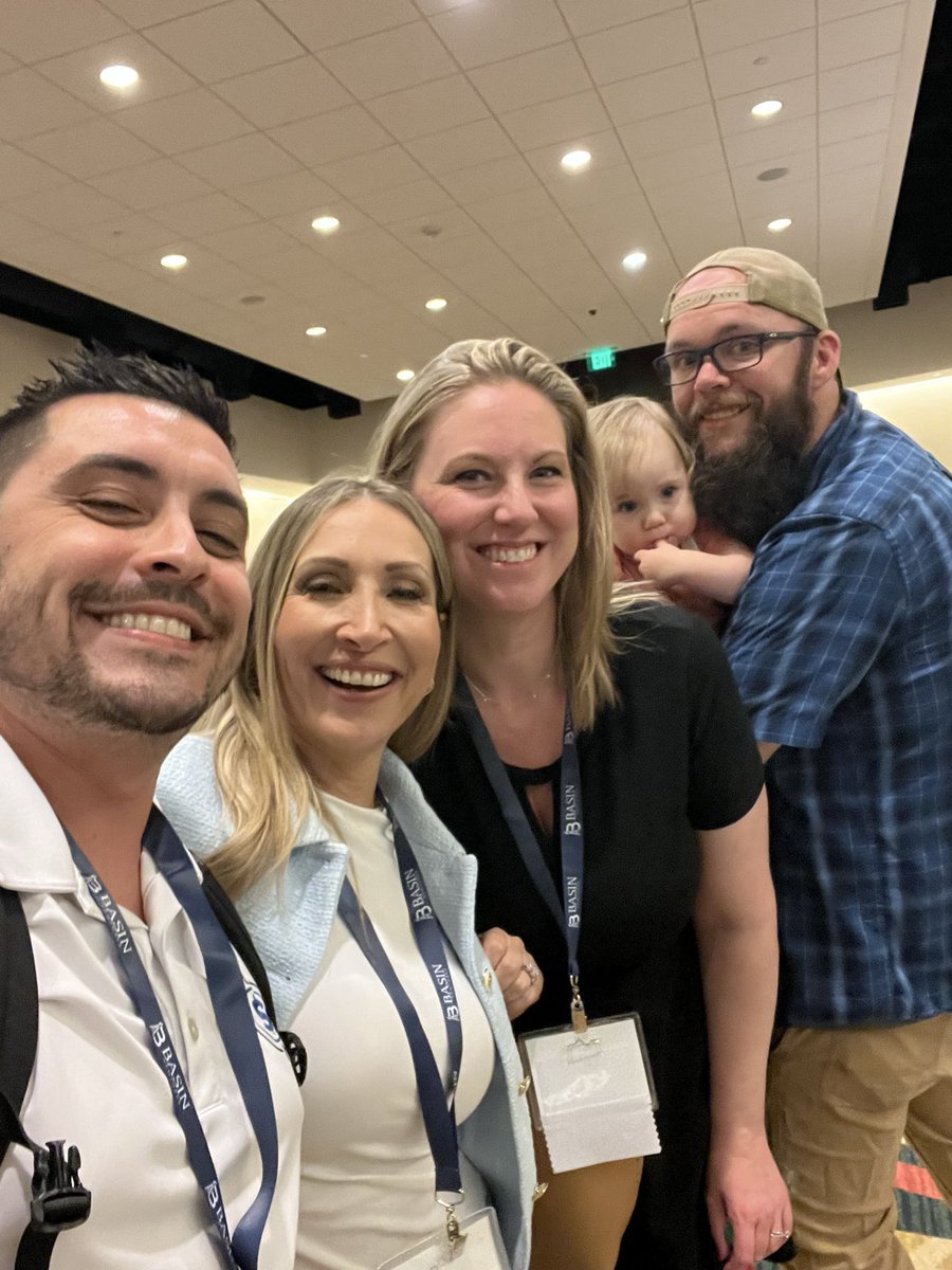 StocksniperTeam's tweet image. Great time learning and networking with the @simplertrading team at the Orlando @MoneyShow this week!

#StockSnipers #StockMarket #SimplerTrading #MoneyShow #LetsGetRichTogether