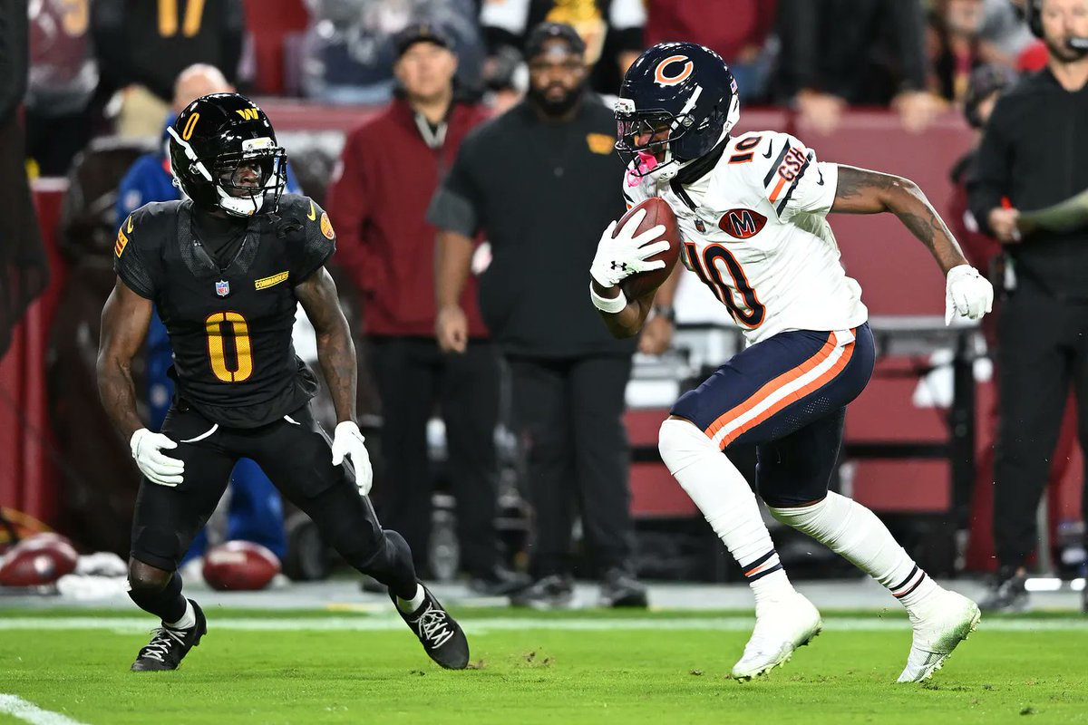 lambertsmarc's tweet image. Lessons from the NFL: Explosive Plays Analytics โฝ๏ธ๐๐
I turn to the NFL analytics and adapted their Explosive Plays for football. The focus is on making plays from possession, which involve goal kicks, deep free kicks, kick-offs, and defensive throw-ins.
marclamberts.substack.com/p/lessons-fromโฆ