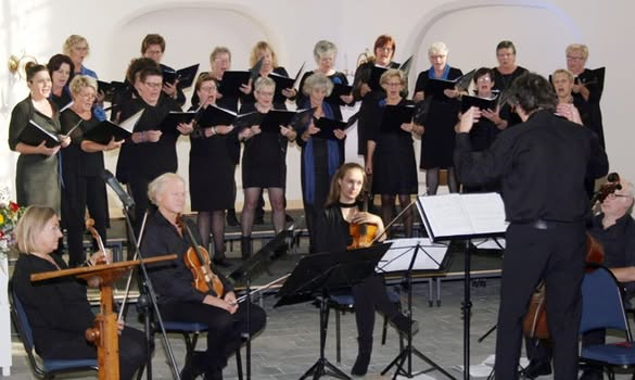 Concert: zondag 26 oktober is er een zeer mooi concert van het Herenkoor Luttenberg samen met het vrouwenensemble Quodlibet uit Vilsteren. Het begint om 15.00 uur in de kerk van Luttenberg. De toegang is gratis en de koffie ook!
Butzelaarstraat 22, 8105 AR Luttenberg