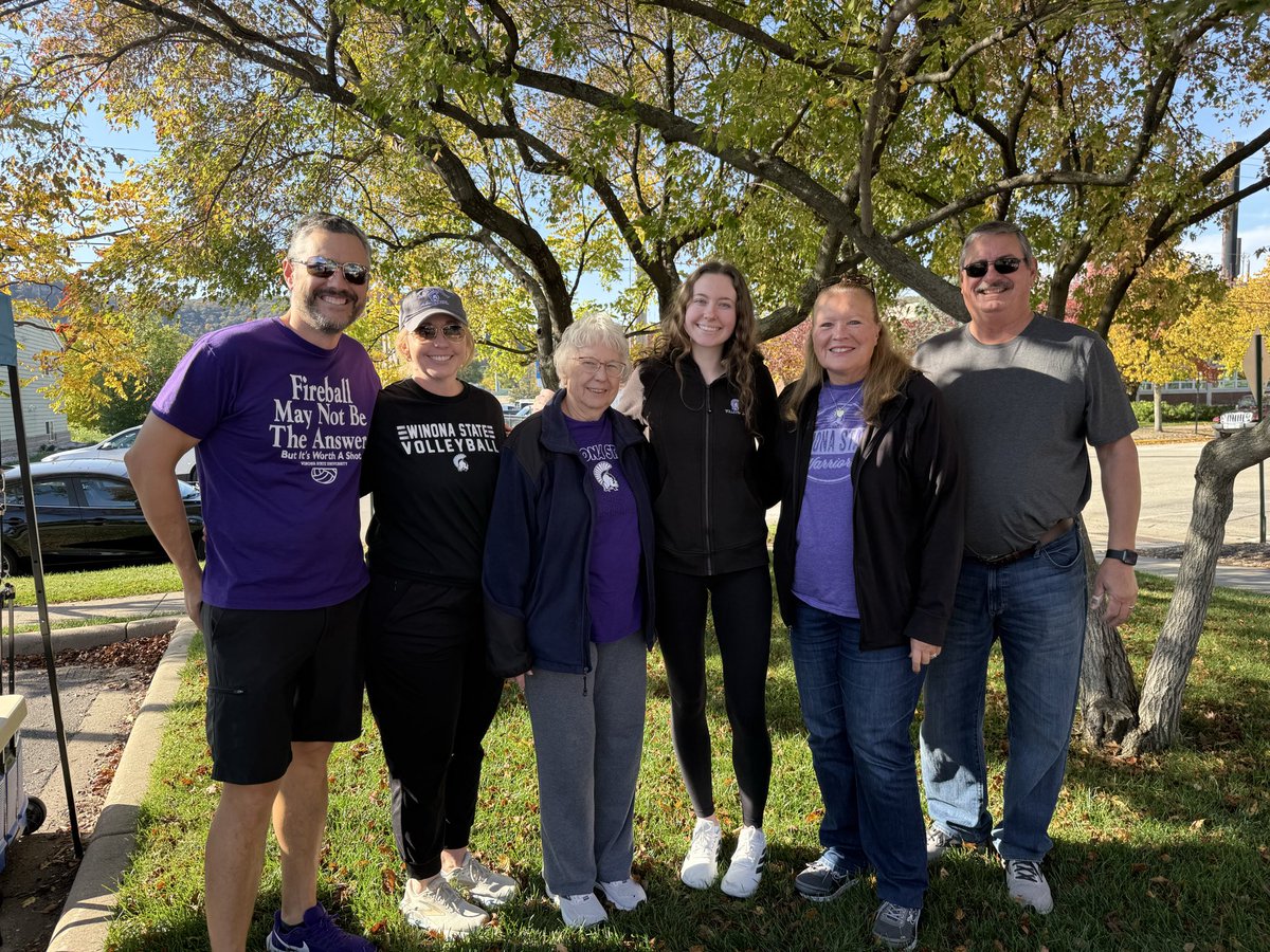 cc2amaz's tweet image. Ash is lucky to have a great cheering section. Rough week for the win column, but W’s for the friends and family connections!  #stedlets #rollwarriors @MrsSteding @AshlynSteding