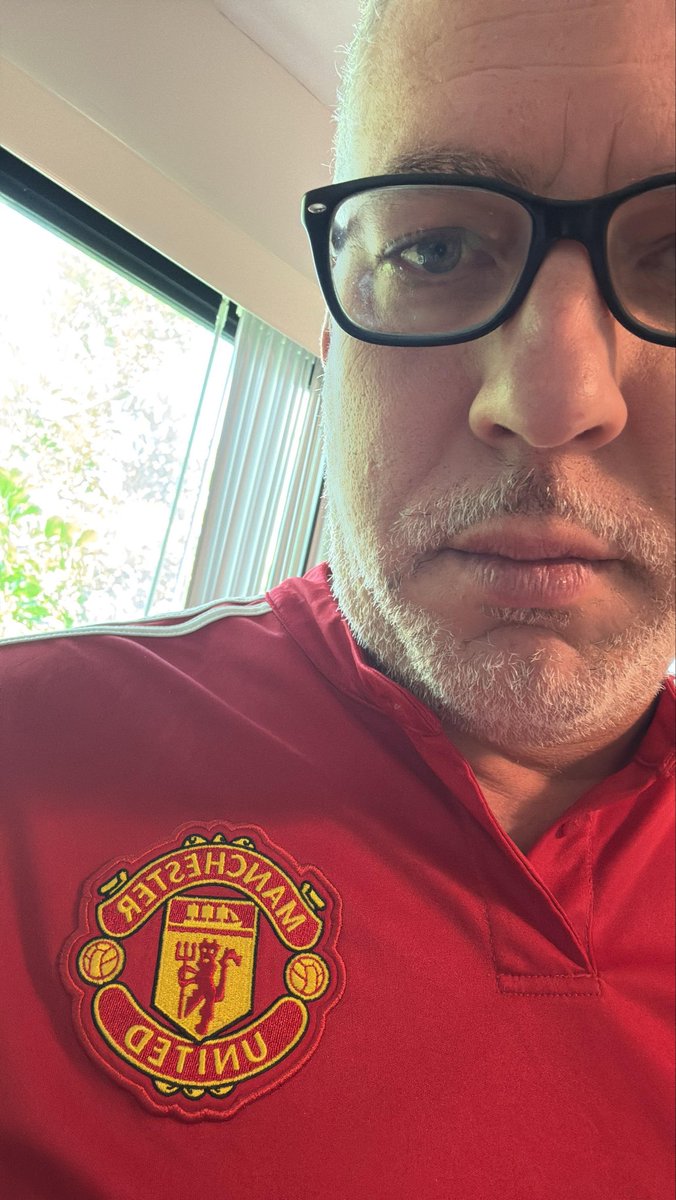 Good afternoon <a href="/hudo/">Steve Hudson</a>   Glory, glory Man United!